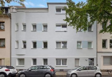 EG-Wohnung mit großem Balkon in saniertem Haus *** provisionsfrei ***