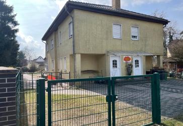 Paketverkauf in Falkensee: Zwei Reihenhäuser in ruhiger u. grüner Siedlungslage nahe Potsdam +Berlin
