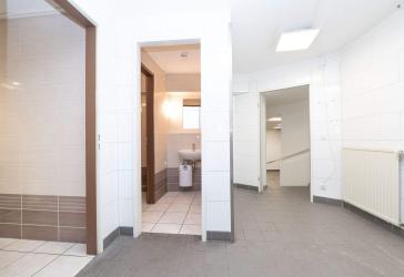 Zentrale Büro,- oder Einzelhandelsfläche! Ab sofort frei.
