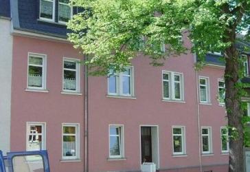 Gemütliche 3-Zi.-Wohnung für die junge Familie in gepflegtem 6-Familienhaus