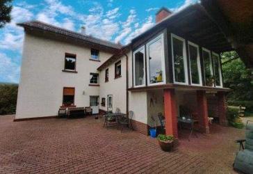 Attraktives Einfamilienhaus mit großem Grundstück und Doppelcarport in Hemer / Deilinghofen