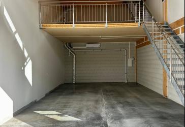 Halle mit Lager, Büro, WC und Dusche | Bietingen - Gottmadingen - A81