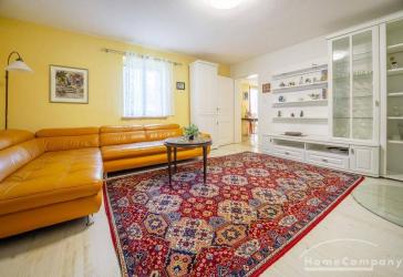 14050 HomeCompany Dresden Möbliert/Furnished Hübsches 3-Zimmer Apartment am Weißen Hirsch mit Gartennutzung max. 3 Personen