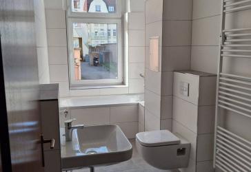 Neu sanierte 3-R-Wohnung In MD.Stadtfeld Ost 104 im EG. mit BLK. zu vermieten