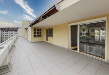 Penthousewohnung! Große 5-Zimmer-Wohnung mit 2 Dachterrassen in guter Lage in München-Neuhausen