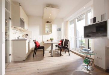 Moderne Wohnung mit seitlichem Meerblick!