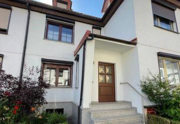 Charmantes Reiheneinfamilienhaus mit Garage und kleinem Garten in Nordhausen