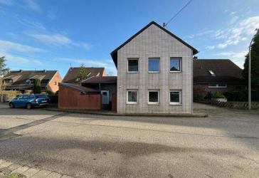 2 sep. Einfamilienhäuser mit jeweils ca. 55m² Wohnfläche auf 1.250m² Grundstück