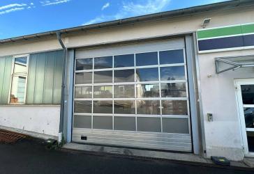 Lagerfläche mit Rolltor in Hof - ca. 300 m² - sofort verfügbar