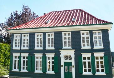 Attraktive Praxis-/Büroräume in repräsentativem Geschäftshaus - 76 m² bis 92 m² - auch teilmöbliert mit USM u. Vitra...