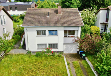 Freistehendes Einfamilienhaus in Top Lage in der Albert-Weisgerber-Allee