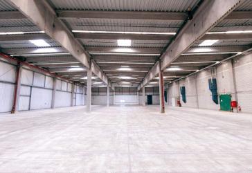 Große Halle in Augsburg - Geeignet für vielfältige Nutzung