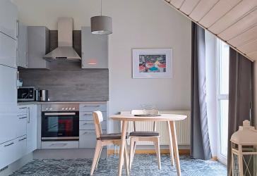 Helle Wohnung mit Südbalkon und Tiefgarage in ruhiger Lage.