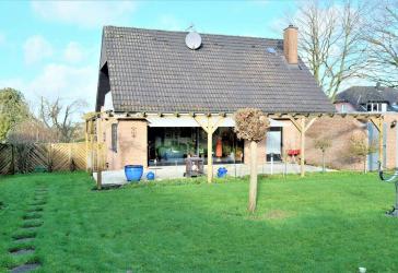 Freistehendes Einfamilienhaus mit Garage in Waldnähe mit gesichertem Mietverhältnis