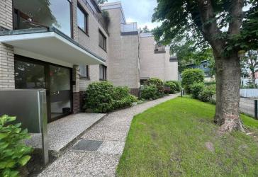TOP - 3 Zimmer Wohnung mit Tiefgarage, Schwimmbad, Sauna & Terrasse