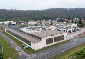Einzigartige Gelegenheit! Ihr neuer Geschäftssitz in Gera! Große Halle mit Bürotrakt!