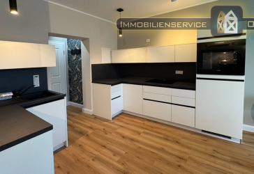 :: Erstbezug nach Sanierung I Wohnen am Kurpark I KfW 70 ee : 2. OG. Maisonette-Wohnung I Panorama Kurpark :::