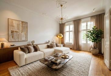 Klassischer Altbau - Charme in begehrter Lage