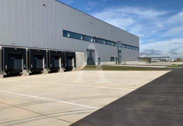 NEUBAU EINER LOGISTIKIMMOBILIE | RAMPE + EBENERDIG | 10,00m UKB
