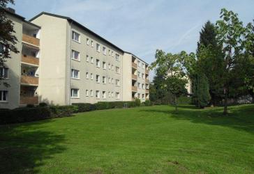 Kapitalanlage: gut vermietet und zentral gelegene 3-Zimmer- Wohnung