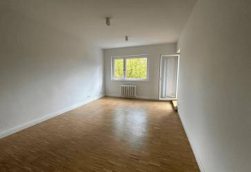 Zukunftsorientiertes Apartment mit Blick ins Grüne