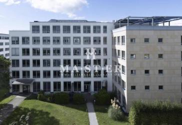 Neu-Isenburg | Gepflegte Bürofläche zu vermieten
