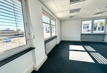 Büroeinheit im Gewerbegebiet Nürnberger Str./Gattingerstraße