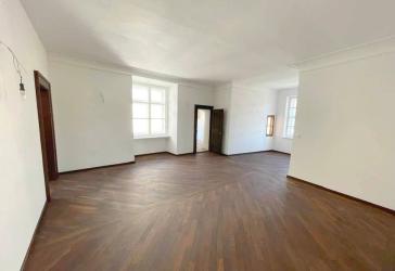 Traumhafte 3-Zimmer-Whg. in Vilshofen - in historischem Gebäude
