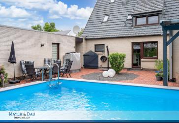 Einfamilienhaus mit zwei zusätzlichen Appartements und Außenpool in Oldenburg, Objekt-Nr.: 7701