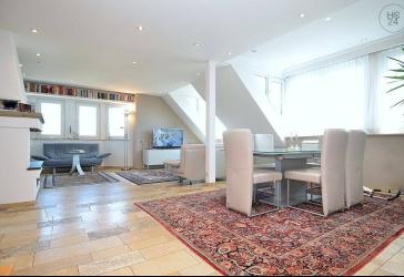 Exklusiv ausgestatte Wohnung mit WLAN, Balkon, Stellplatz und Klimaanlage in Nürnberg/Neunhof