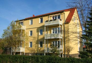 Vermietetes Dachgeschoss im Grünen nahe S-Bahnanschluss