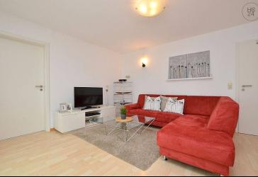 Möblierte 2-Zimmerwohnung in Würzburg mit Terrasse, gerne an Wochenendheimfahrer