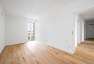 Renditepotenzial im Altbau: Kernsanierte 3-Zimmer-Wohnung im Zentrum Augsburgs