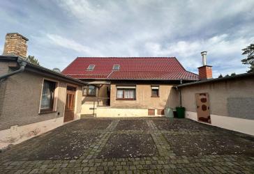 Drei-Seiten-Hof in Volkstedt auf tollem Grundstück