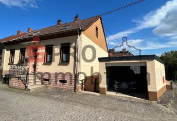 Dreifamilienhaus mit Garage in Dudweiler!