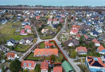 Reihenendhaus auf großem Grundstück in Strandnähe