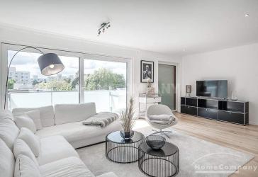 Modern und hochwertig möblierte 5-Zimmer-Wohnung mit Balkon in Hadern