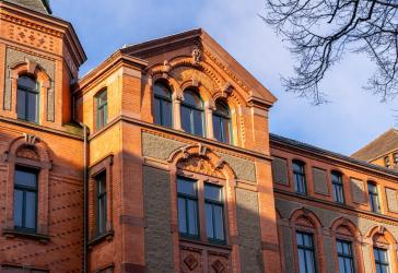 75 % vermietet oder reserviert - neue Büro- und Praxisflächen im denkmalgeschützten Bahnhofscampus