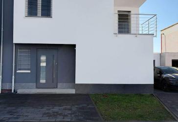 Provisionsfrei! Modernes, exklusives Wohlfühl-Einfamilienhaus für die gehobenen Ansprüche!