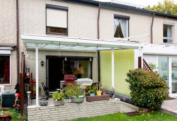 Familienidyll in Hamburg-Eidelstedt: Gepflegtes Reihenhaus mit Vollkeller, Garage und modernen Extras