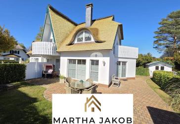 Idyllische 3-Zi-Ferienwohnung in Zingst - Nur 50 m zum Deich, mit Kamin, Sauna und Balkon!
