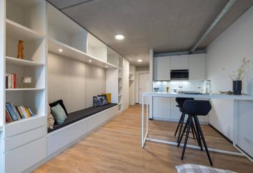 DIE ZIMMEREI | Möblierte Wohnung am Campus Deutz - Perfekt für Young Professionals | Maxi Bude