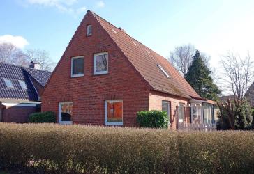 Gepflegtes Einfamilienhaus in ruhiger Lage auf Erbbaugrundstück in Brunsbüttel