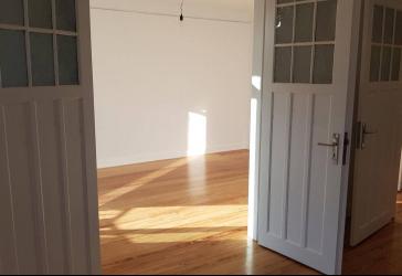 Gewerbe, Gen. als Arzt-Praxis liegt vor , kernsaniert, 3fiso-Fenster, parallel z.Mühlenkamp