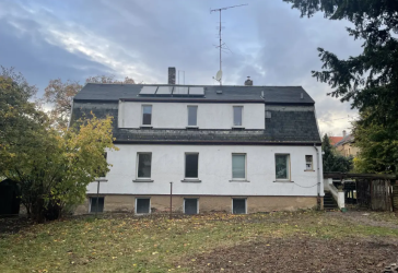 Sanierungsbedürftiges Zweifamilienhaus in Leipzig - Leutzsch