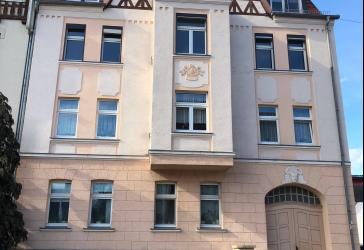Großzügige 4-Raum-Wohnung mit Balkon in ruhigen gepflegtem Haus + riesige Garage