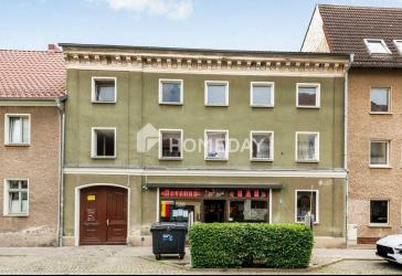 Lukrative Investition mit 7,6 % Rendite: Voll vermietetes MFH mit Gewerbeeinheit und 2 Wohneinheiten