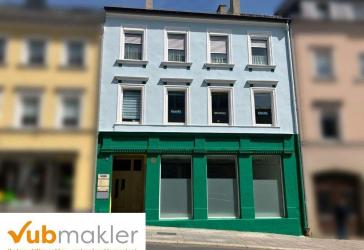Attraktive 100m² Gewerbeeinheit in zentraler Lage der Hofer Innenstadt - Ihr Geschäftserfolg wartet!
