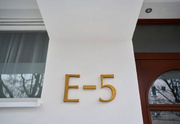 Charlottenburg: Eislebener Str: VERMIETETE 1-Zi-Whg, 40m² - 2.OG + SÜD-Balkon - kündbar in 9 Monaten