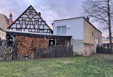 Vermietetes Einfamilienhaus in städtischer Lage!